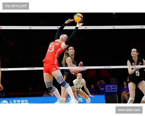 中国女排发球短板显著改善 对阵法国发拦全面压制展现强大实力 中国女排发球短板显著改善 对阵法国发拦全面压制展现强大实力